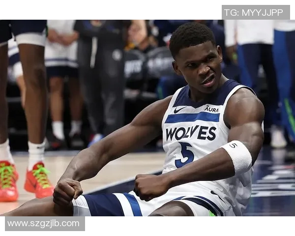 塔里伊森:新星崛起的篮球之路与未来潜力解析 塔里伊森:新星崛起的篮球之路与未来潜力解析