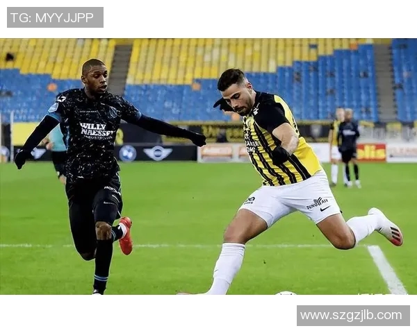 苏维埃之战与乌拉尔的较量揭示足球战术与团队精神的较深层次对抗 苏维埃之战与乌拉尔的较量揭示足球战术与团队精神的较深层次对抗