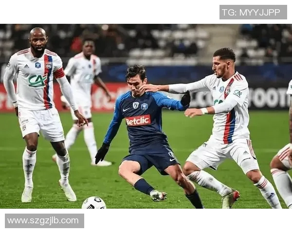 尼斯对阵圣旺红星的精彩较量即将上演,谁能在赛场上笑到最后 尼斯对阵圣旺红星的精彩较量即将上演,谁能在赛场上笑到最后