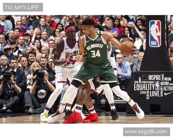 火箭队与雄鹿队激战在即10月25日精彩对决值得期待 火箭队与雄鹿队激战在即10月25日精彩对决值得期待